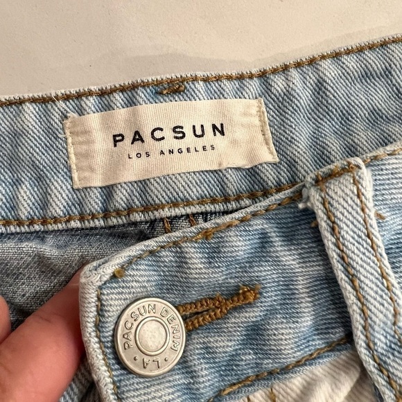 3/$25🎈Size 23 Multicolor Denim Mom Short - Picture 3 of 6